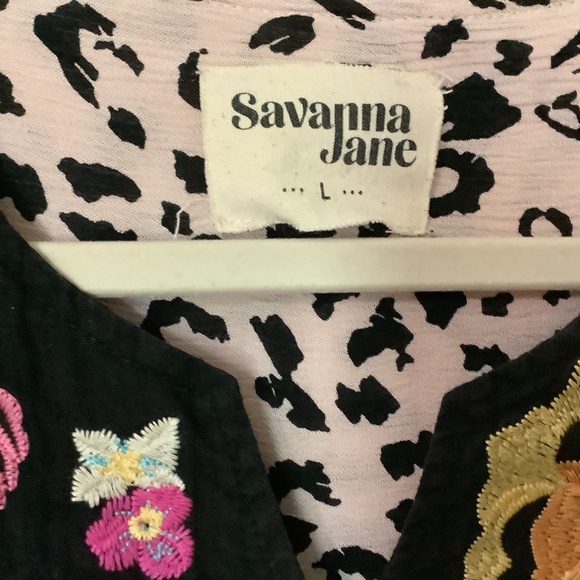 Savanna Jane Embroidered Top L - Picture 2 of 9